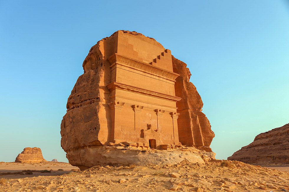 Delegates of the AlUla World Archaeology Summit explored the tombs of Hegra during group excursions.